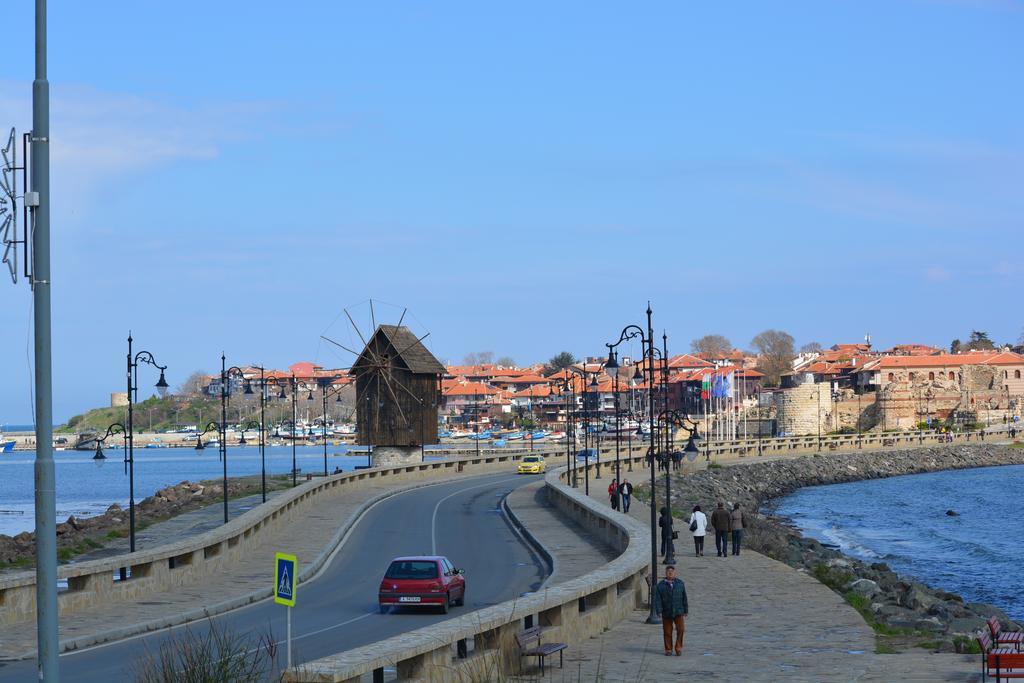 Guest Rooms Melsambria Νεσέμπαρ Εξωτερικό φωτογραφία